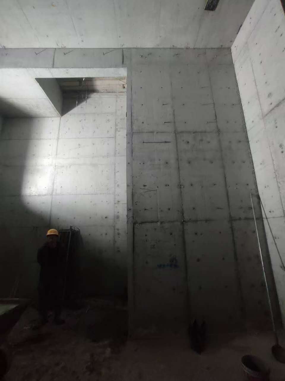 太原墙上开槽钢筋断了有影响吗